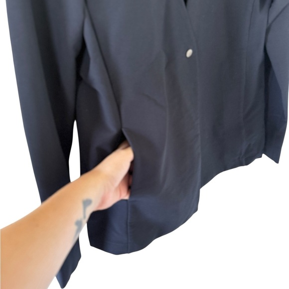 ADAY Strategy Blazer in Navy - Picture 7 of 9